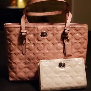 Coach purse and wallet